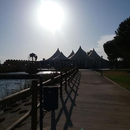 Hotel Vinedos Y Bodegas El Castillo Вияробледо Екстериор снимка